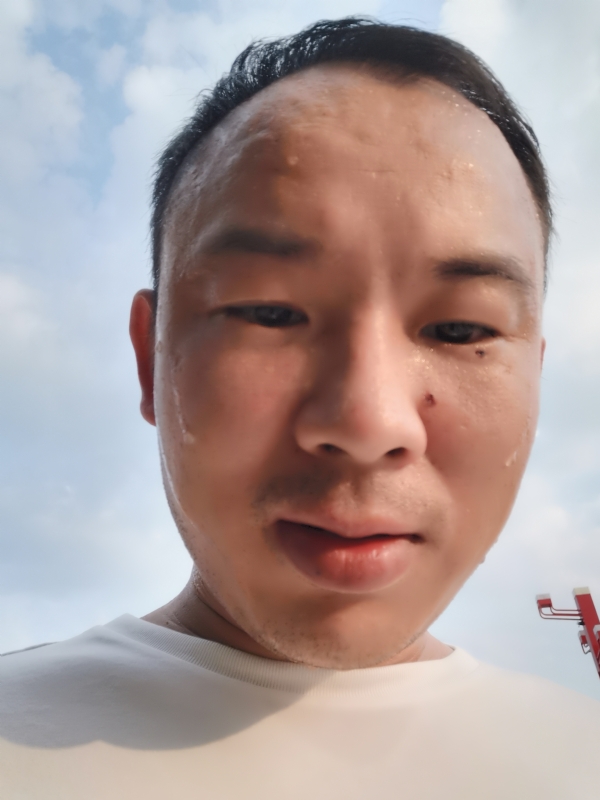 唐老鸭的第一张照片--清远认干亲服务网